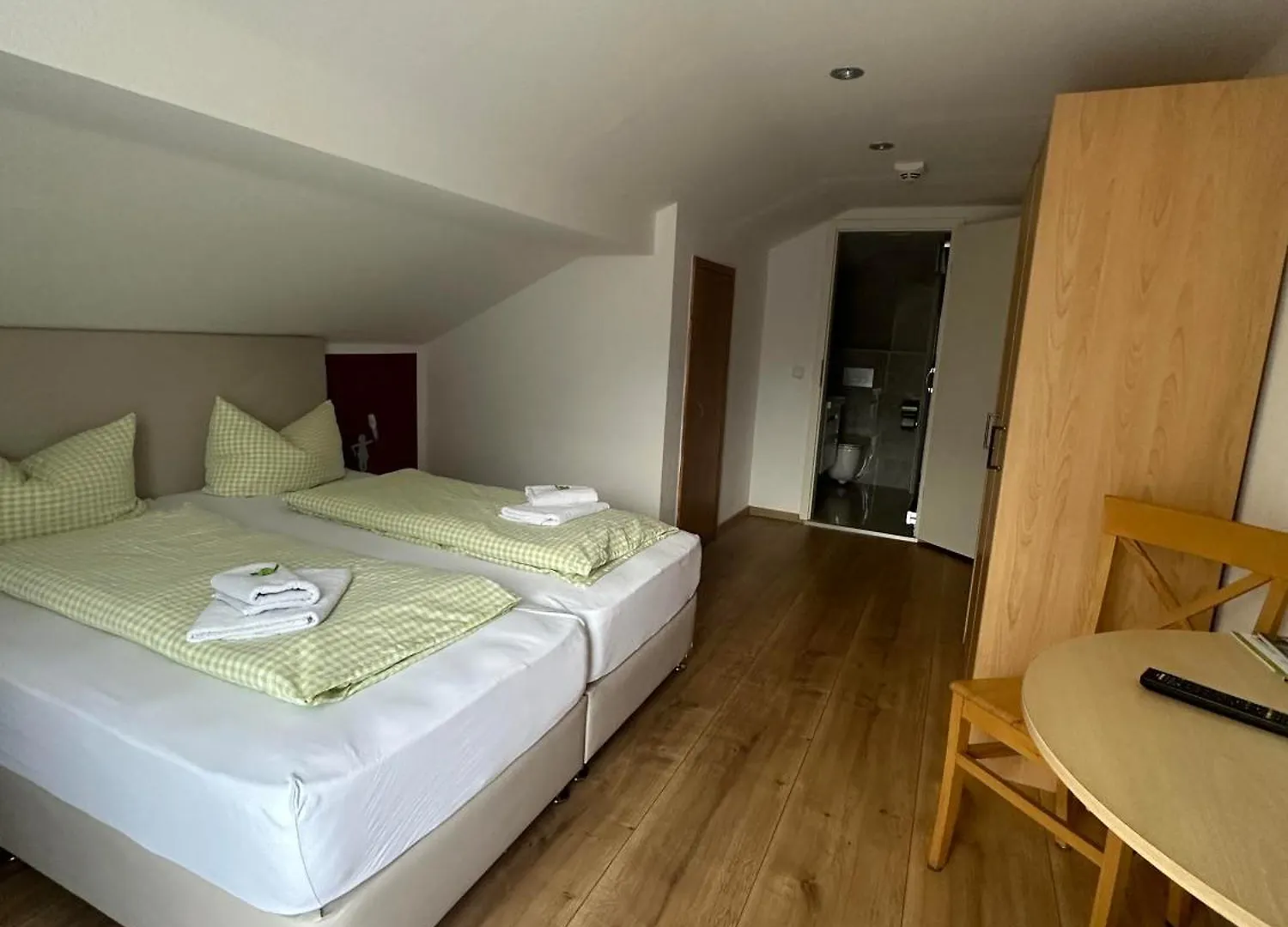 Hotel Pension Schwansee Швангау
