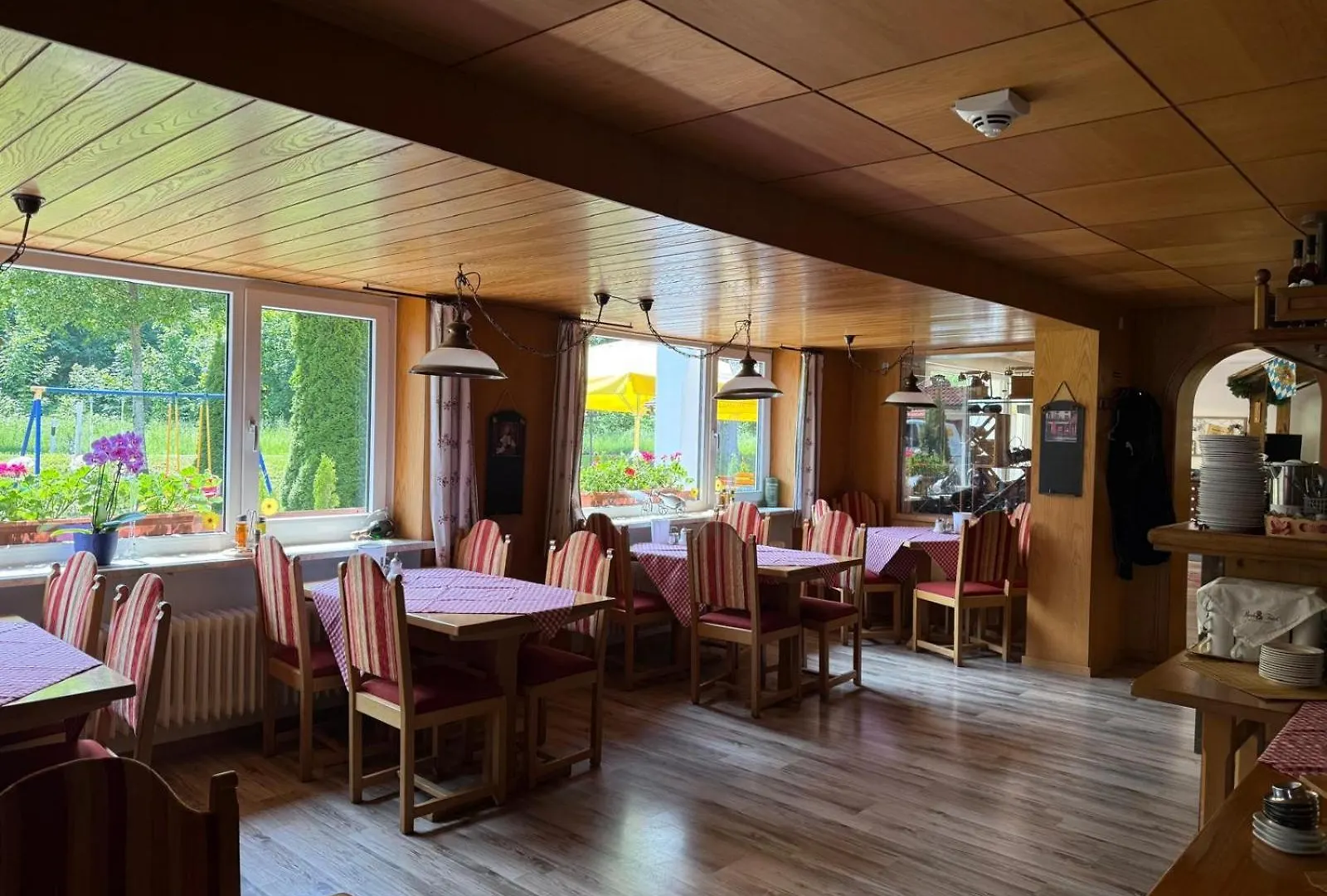 Hotel Pension Schwansee Швангау 2*,